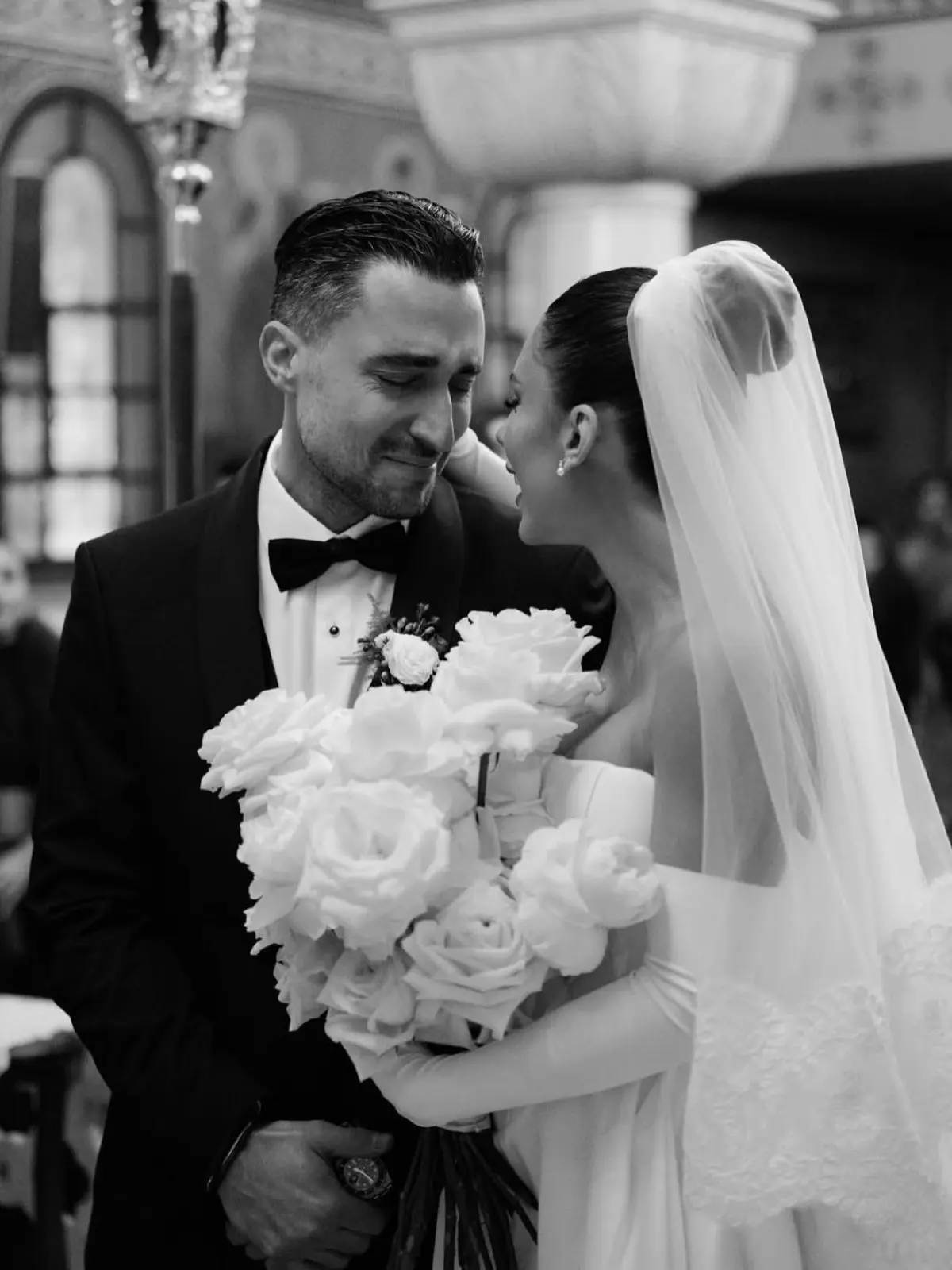 Σάκης Κατσούλης & Μαριαλένα Ρουμελιώτη: «Αιώνια ενωμένοι» – Το μαγευτικό άλμπουμ του γάμου τους 14 Σάκης Κατσούλης, Μαριαλένα Ρουμελιώτη γάμος