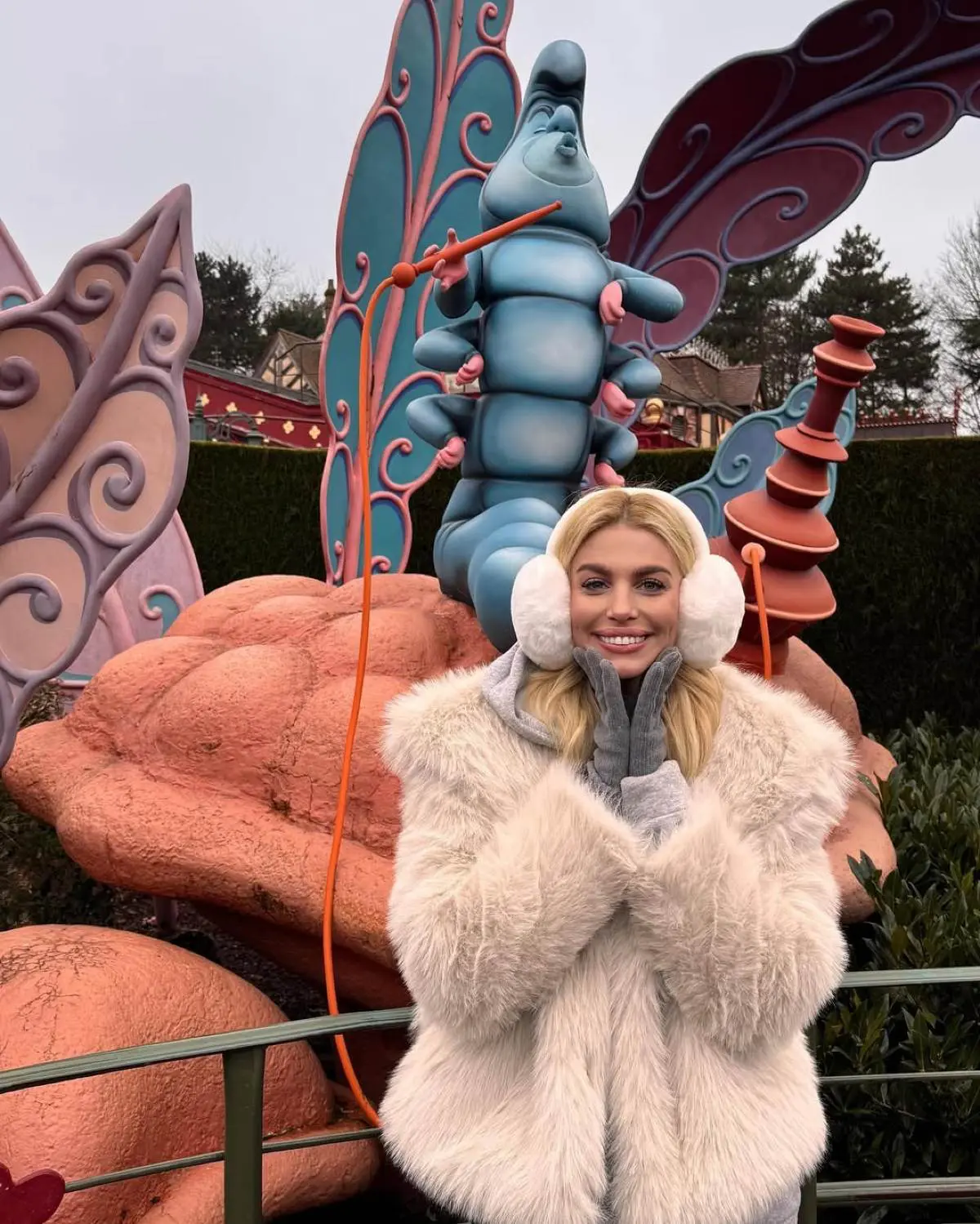 H Βάλια Χατζηθεοδώρου στην Disneyland