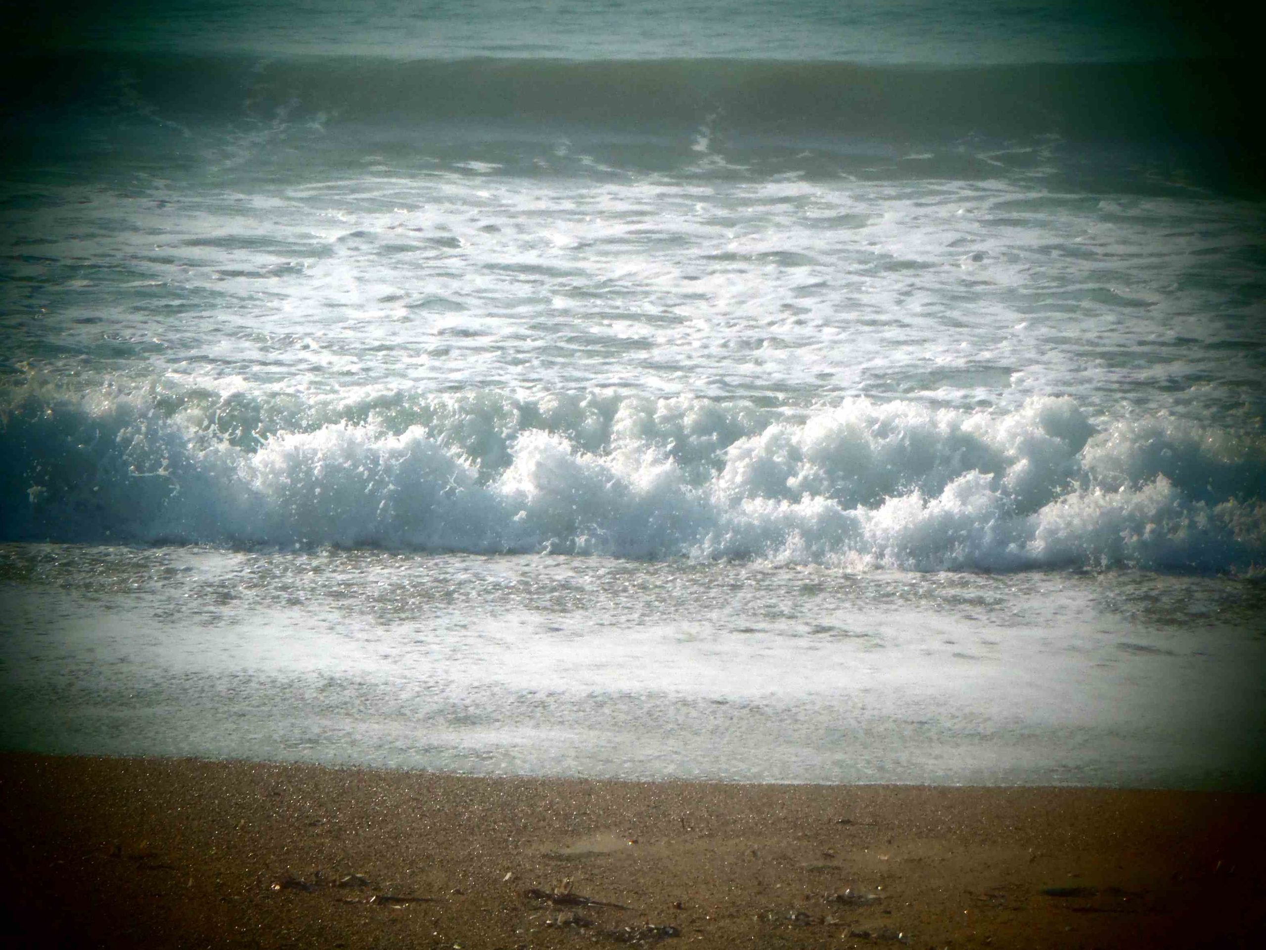 Χανιά: Η κακοκαιρία προκάλεσε αφρισμό στη θάλασσα της Παλαιόχωρας – Βίντεο με μαγευτικές εικόνες