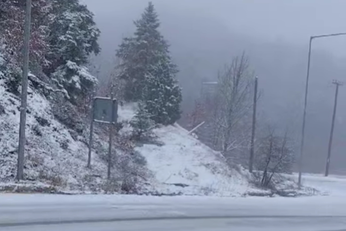 Τα ορεινά σε Φθιώτιδα, Τρίκαλα και Στερεά Ελλάδα καλύφθηκαν από χιόνι – Μαγευτικές εικόνες από το χιονισμένο τοπίο