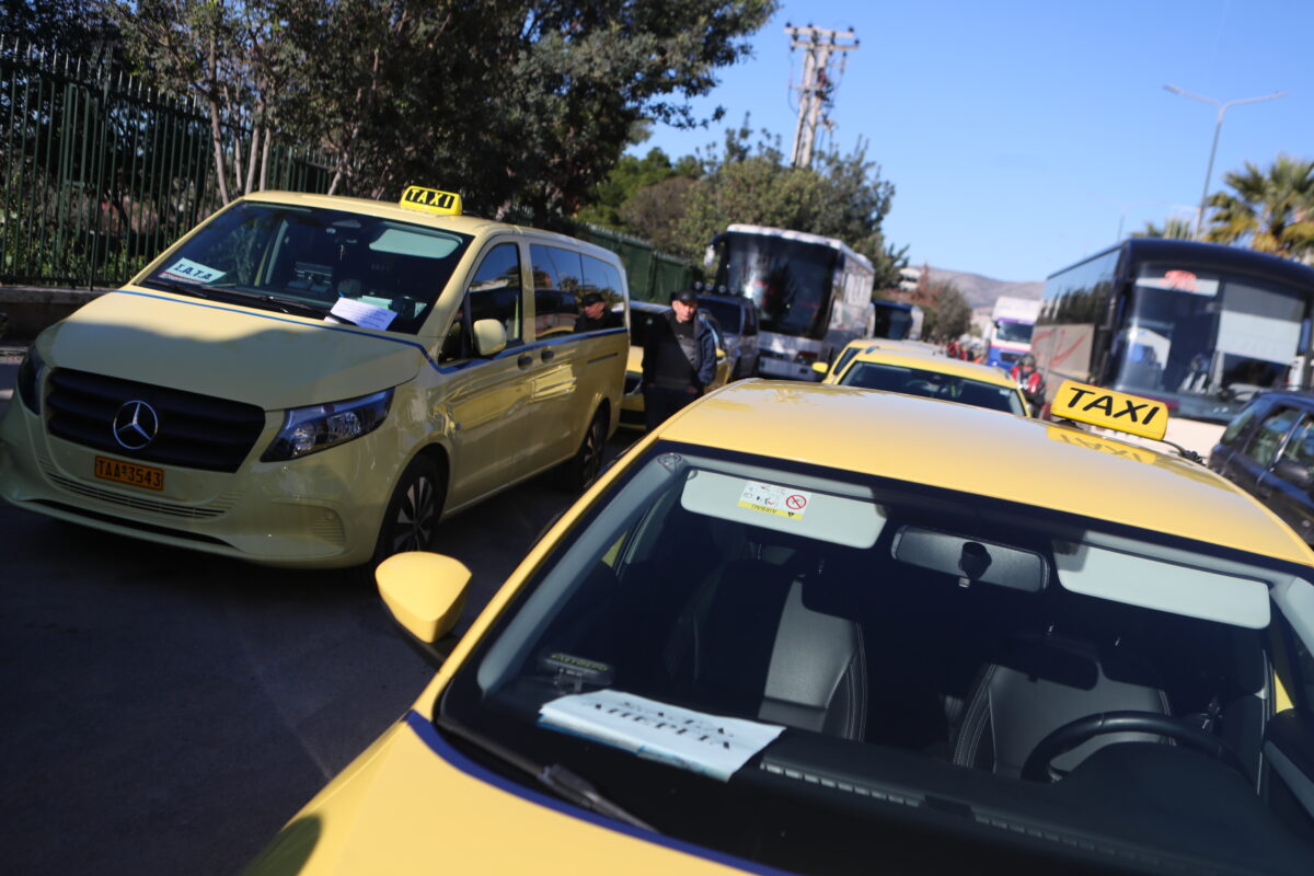 Τα ταξί στην Αθήνα προγραμματίζουν νέα 48ωρη απεργία την Τρίτη 20 και Τετάρτη 21 Ιανουαρίου
