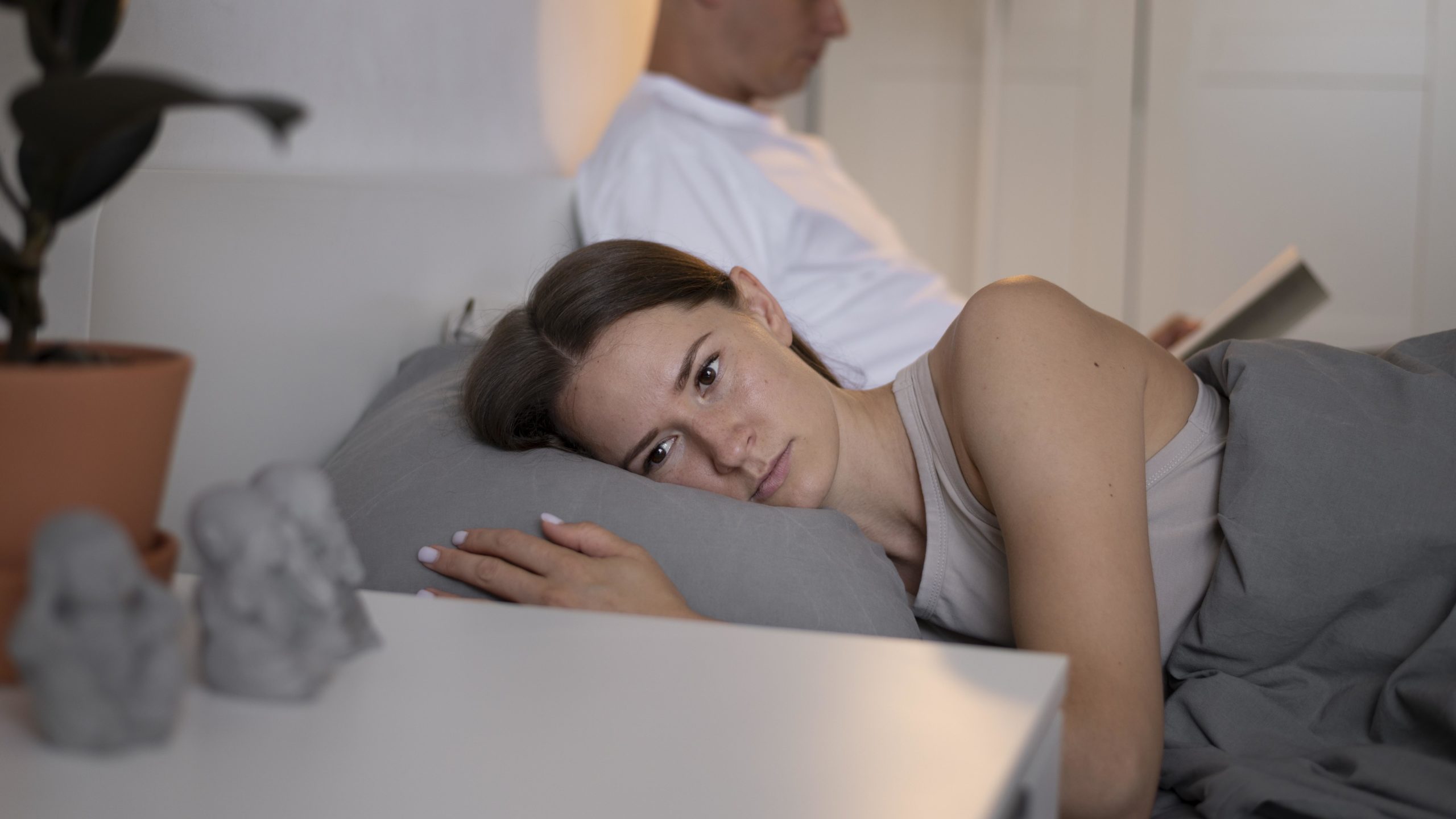 bad-night-couple-insomnia-scaled