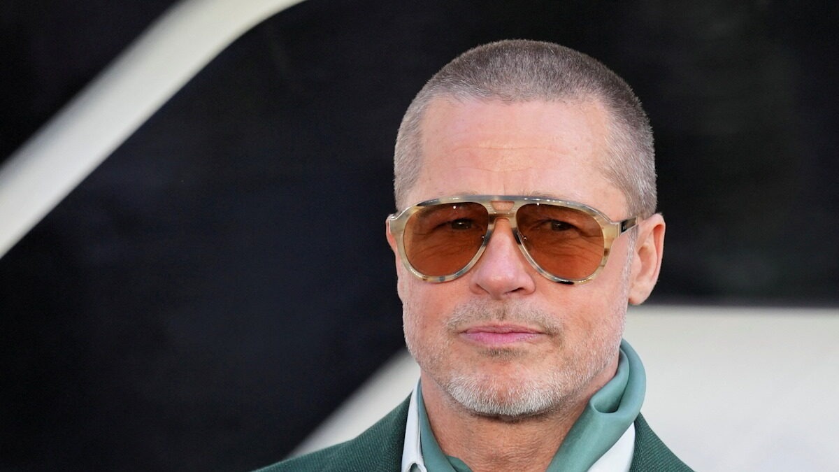 Home 71 Ο Μπραντ Πιτ στην Ύδρα για το «The Riders»: Η σεζόν ξεκινά νωρίτερα στο νησί – Οι ντόπιοι σε ρόλους κομπάρσων