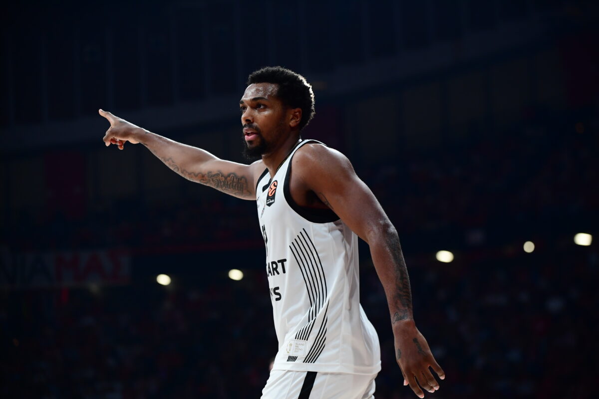 Παρτιζάν – Ολυμπιακός: Χωρίς Στέρλινγκ Μπράουν και Τζαμπάρι Πάρκερ οι Σέρβοι στη μάχη της Euroleague