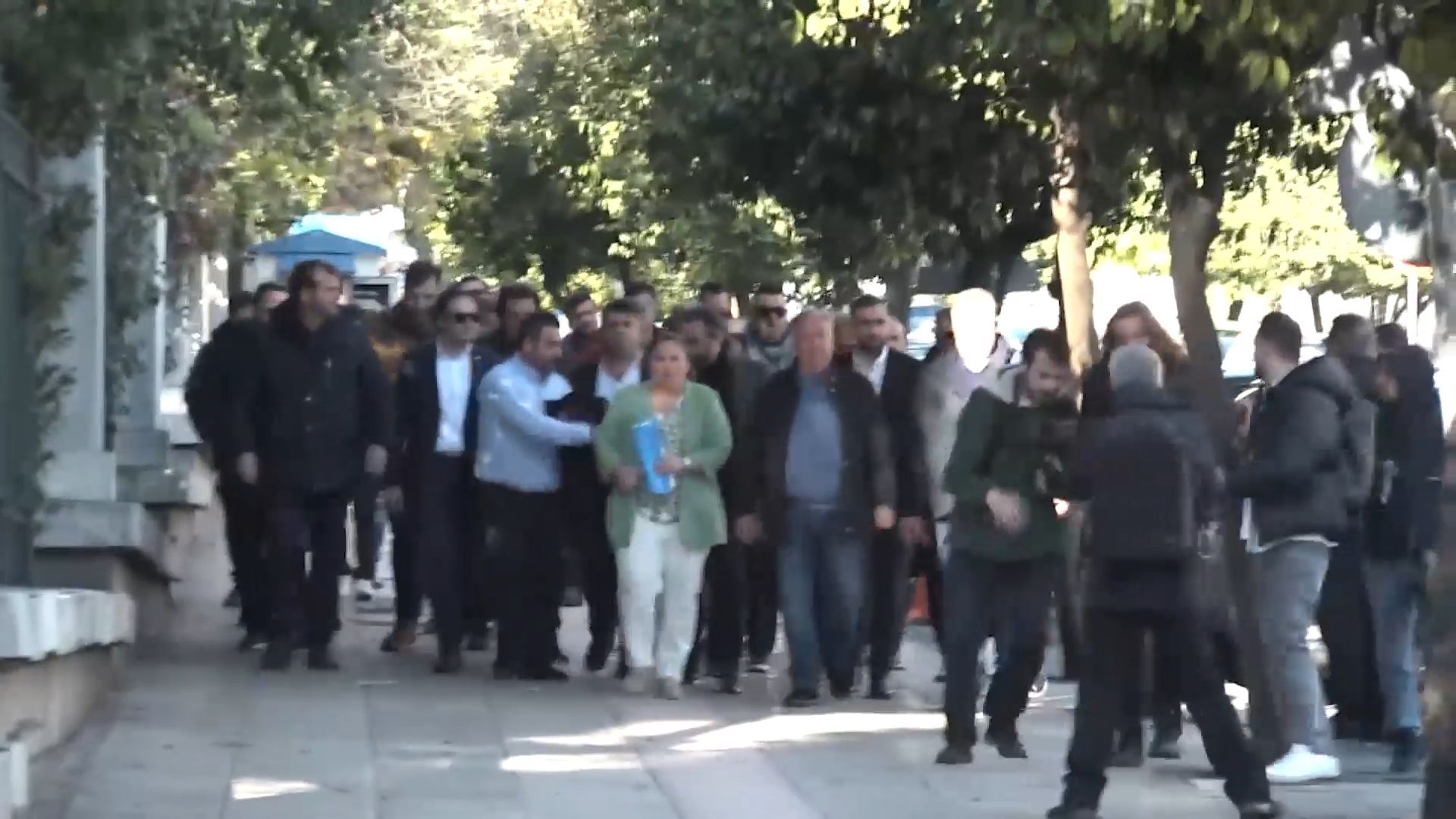 Εκπρόσωποι αγροτικών μπλόκων στο Μέγαρο Μαξίμου για να συνομιλήσουν με τον Πρωθυπουργό