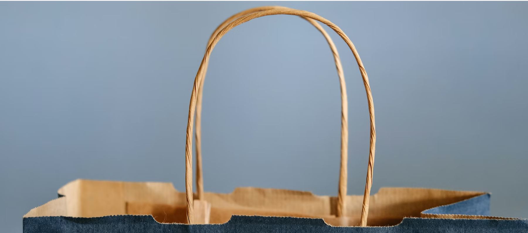 Ξεκινούν αύριο οι χειμερινές εκπτώσεις – Τι να προσέξετε στις αγορές σας και ποιες Κυριακές θα λειτουργούν τα καταστήματα