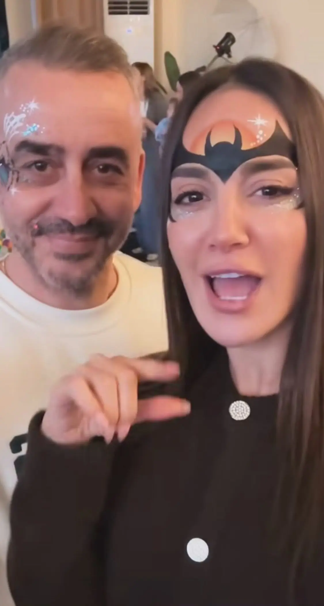 Ρία Ελληνίδου: Φρέσκια εικόνα από τα γενέθλια του Πάρη – Με το σύμβολο του Spiderman στο μέτωπό της! 5 Ελληνίδου