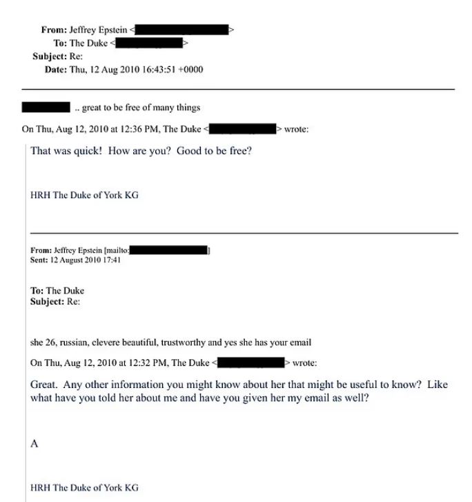 Αρχεία Επστάιν: Νέες σοκαριστικές εικόνες αποκαλύπτουν τον πρίγκιπα Άντριου να γέρνει πάνω από γυναίκα ξαπλωμένη στο πάτωμα