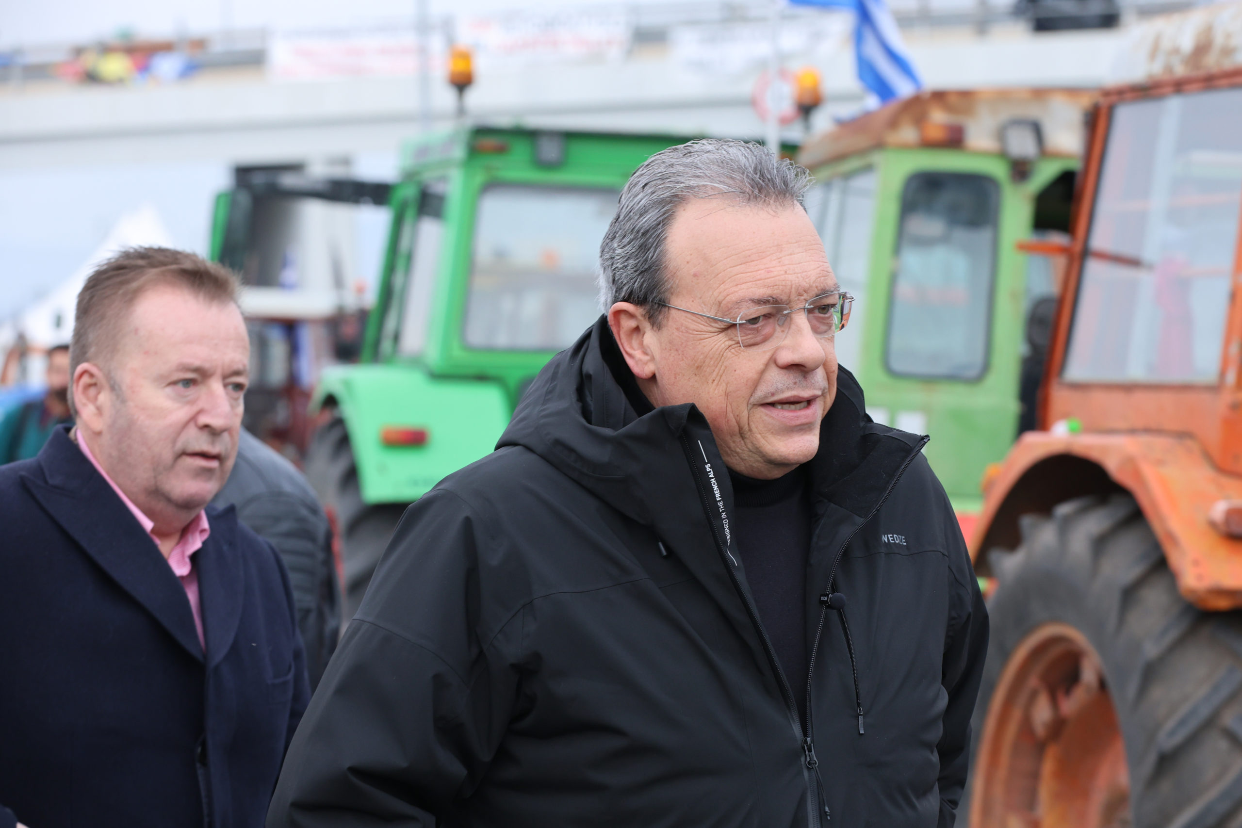 Στο μπλόκο της Νίκαιας ο Φάμελλος – «Υποστηρίζουμε τον δίκαιο αγώνα των αγροτών, υπάρχει λύση»