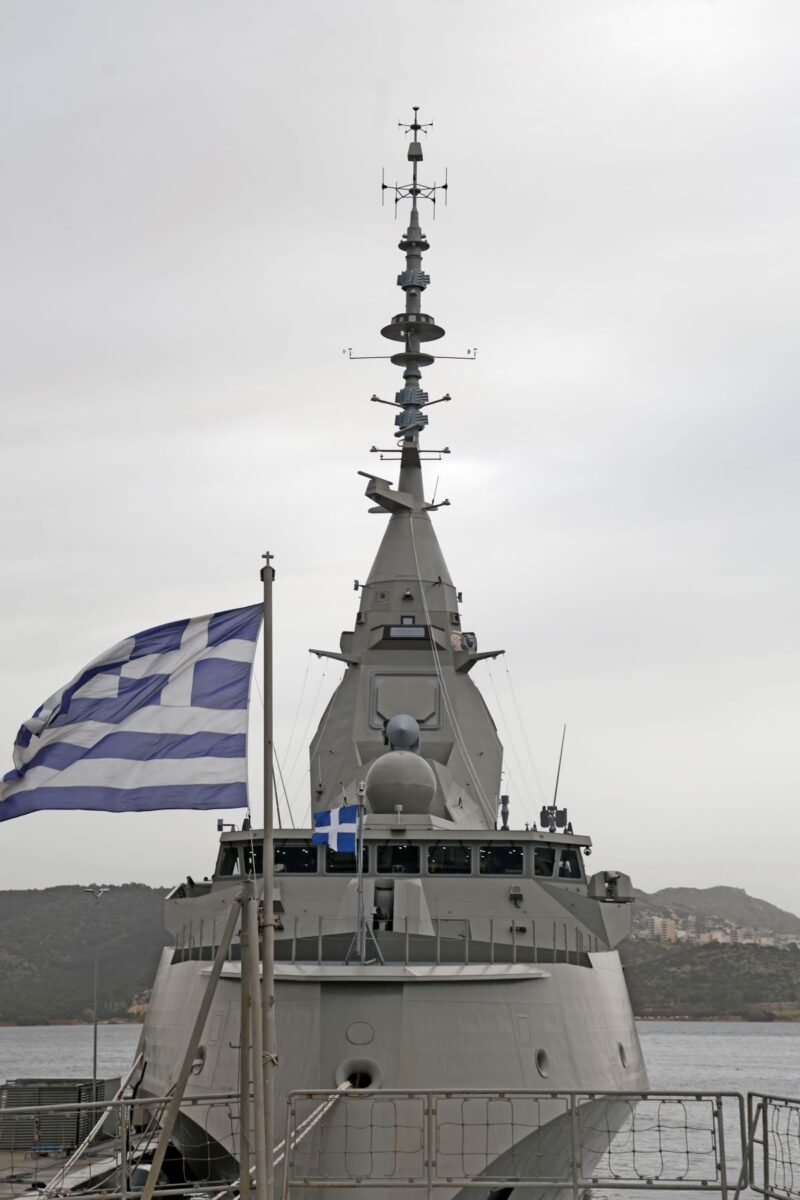 «Κίμων»: Η πρωτοποριακή ελληνική Belharra φτάνει στον Ναύσταθμο Σαλαμίνας – Δείτε φωτογραφίες 5 Η φρεγάτα «Κίμων»