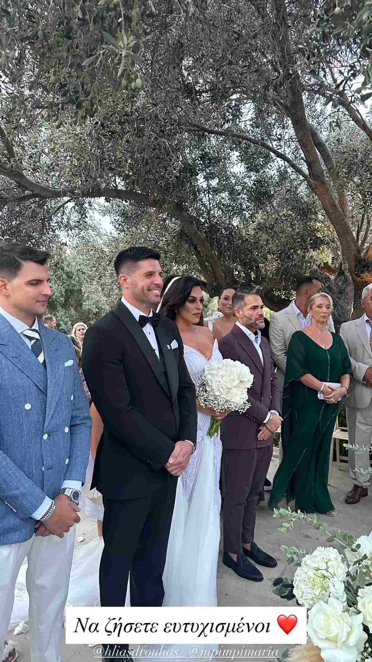 Ηλίας Δρούλιας: Η πρώτη δημόσια εμφάνιση με τη σύζυγό του μετά τον γάμο – Οι δηλώσεις τους 2 Ηλίας Δρούλιας: Η πρώτη εμφάνιση με την σύζυγό του μετά το γάμο τους - Οι δηλώσεις τους