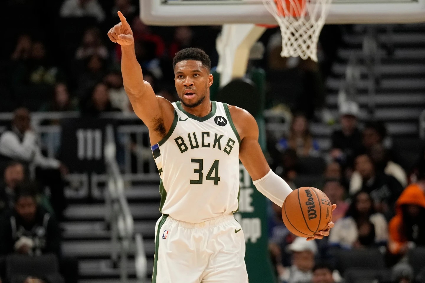 giannis-ante-bucks-AP-1-1