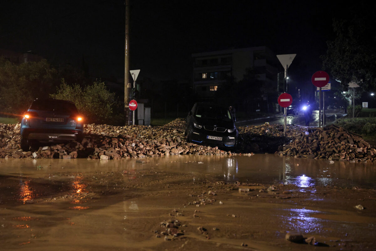 Καταστροφές στη Γλυφάδα