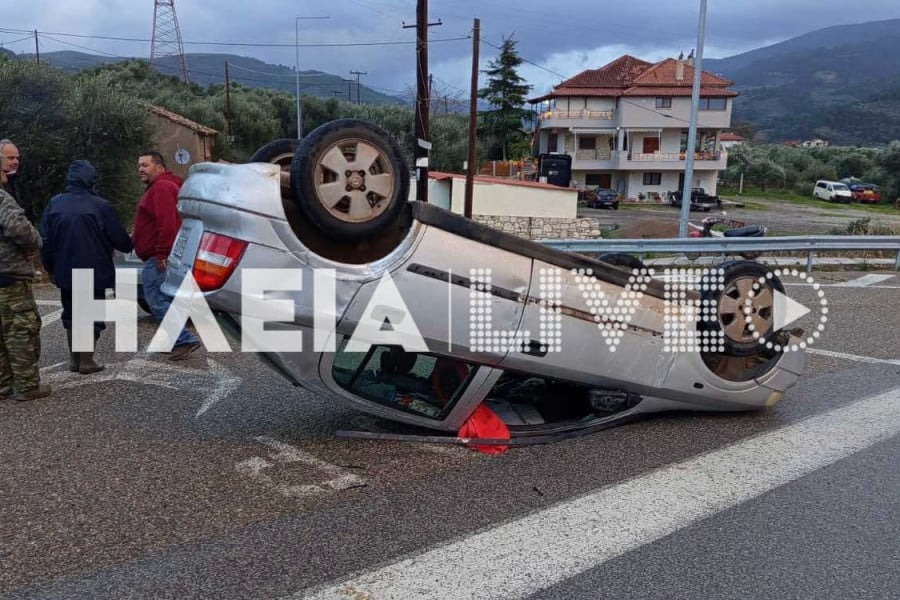 Ηλεία: Ανεμοστρόβιλος αναποδογύρισε 2 αυτοκίνητα – Σοβαρές ζημιές σε αγροτικές εγκαταστάσεις 4 Αυτοκίνητο