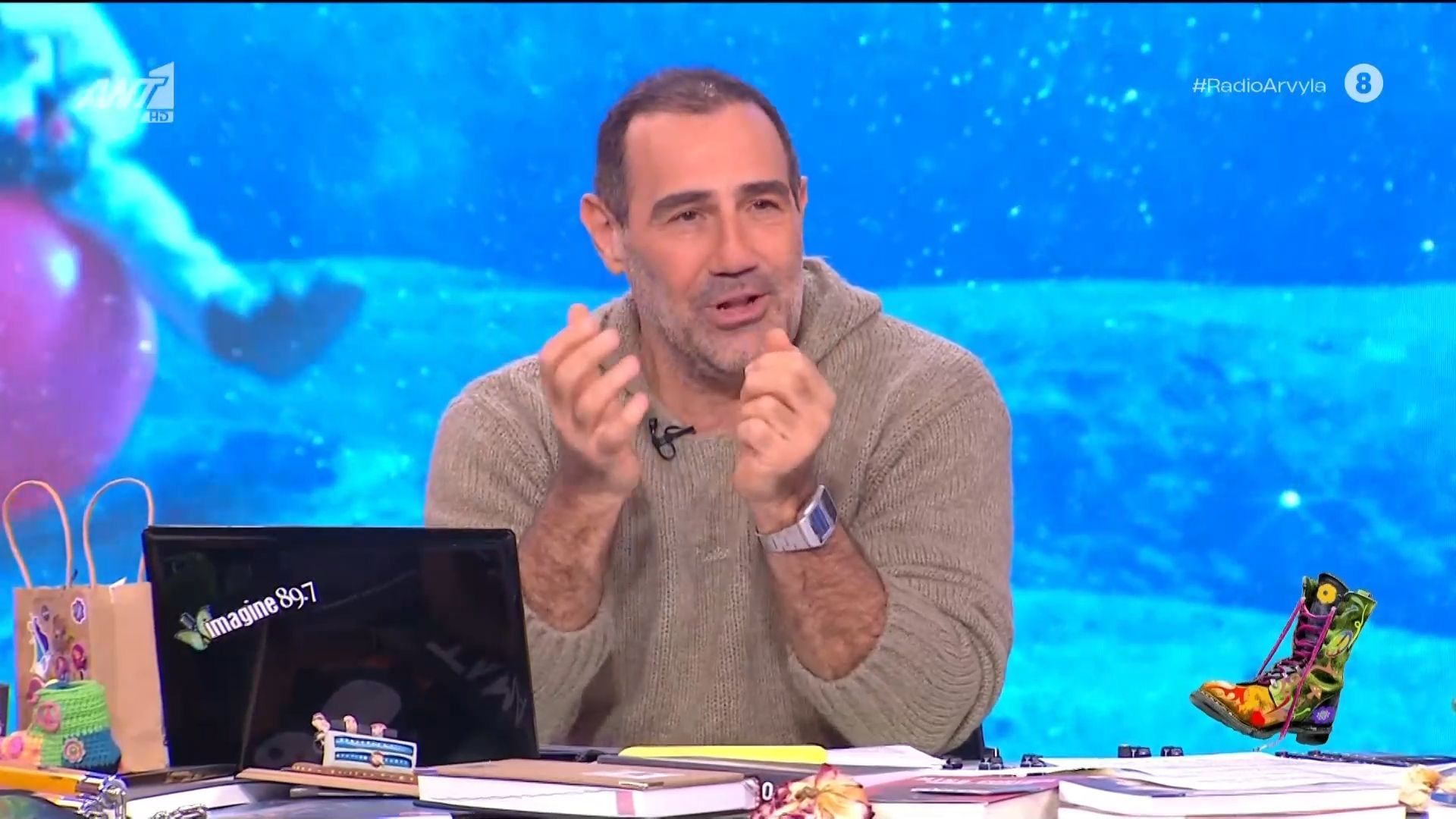 Η… απορία του Α. Κανάκη: «Ο Πρόεδρος της Δημοκρατίας έγινε ακόλουθος του Πρωθυπουργού;»