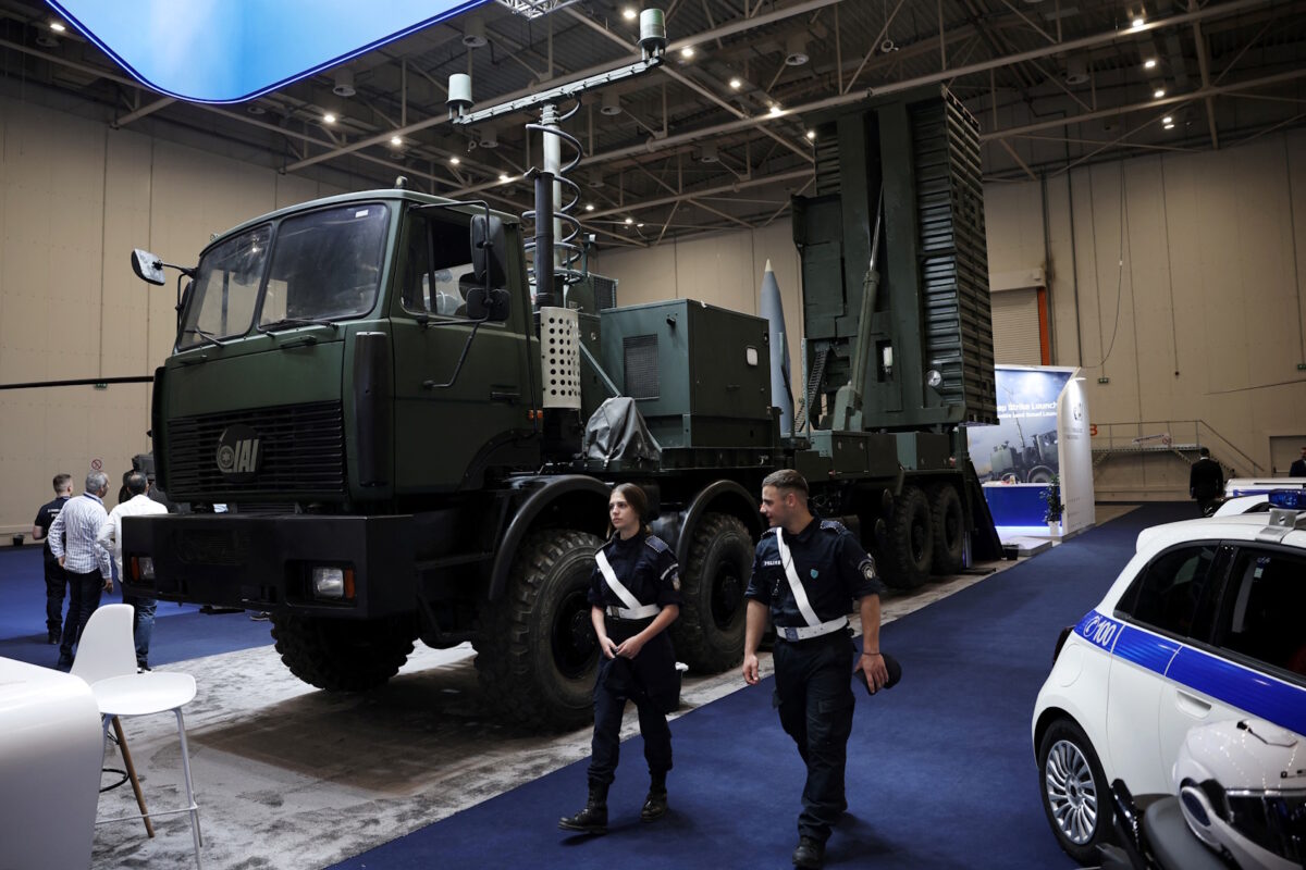 Σύστημα εκτόξευσης βαλλιστικού πυραύλου τύπου LORA 