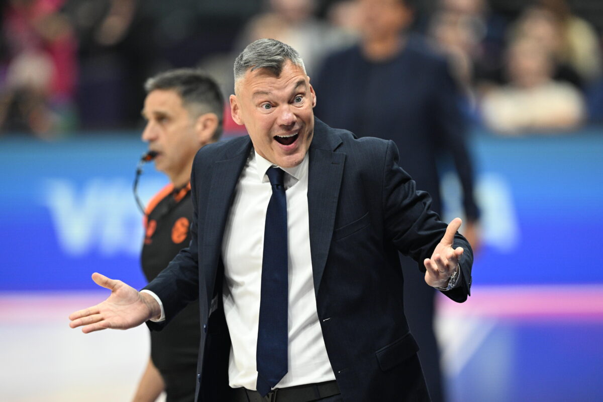 Ειρωνεία Γιασικεβίτσιους για το ΣΕΦ: Διαρροές έχει μόνο στον Πειραιά, στην Κωνσταντινούπολη δεν υπάρχει διαρροή