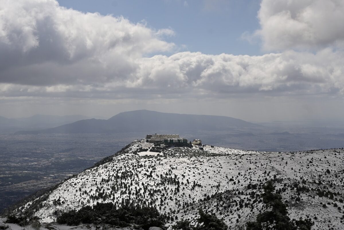 Καιρός: Παραμένει το τσουχτερό κρύο την Παρασκευή, ανεβαίνει η θερμοκρασία το Σαββατοκύριακο – Πως θα ρίξουμε το σταυρό τα Θεοφάνεια