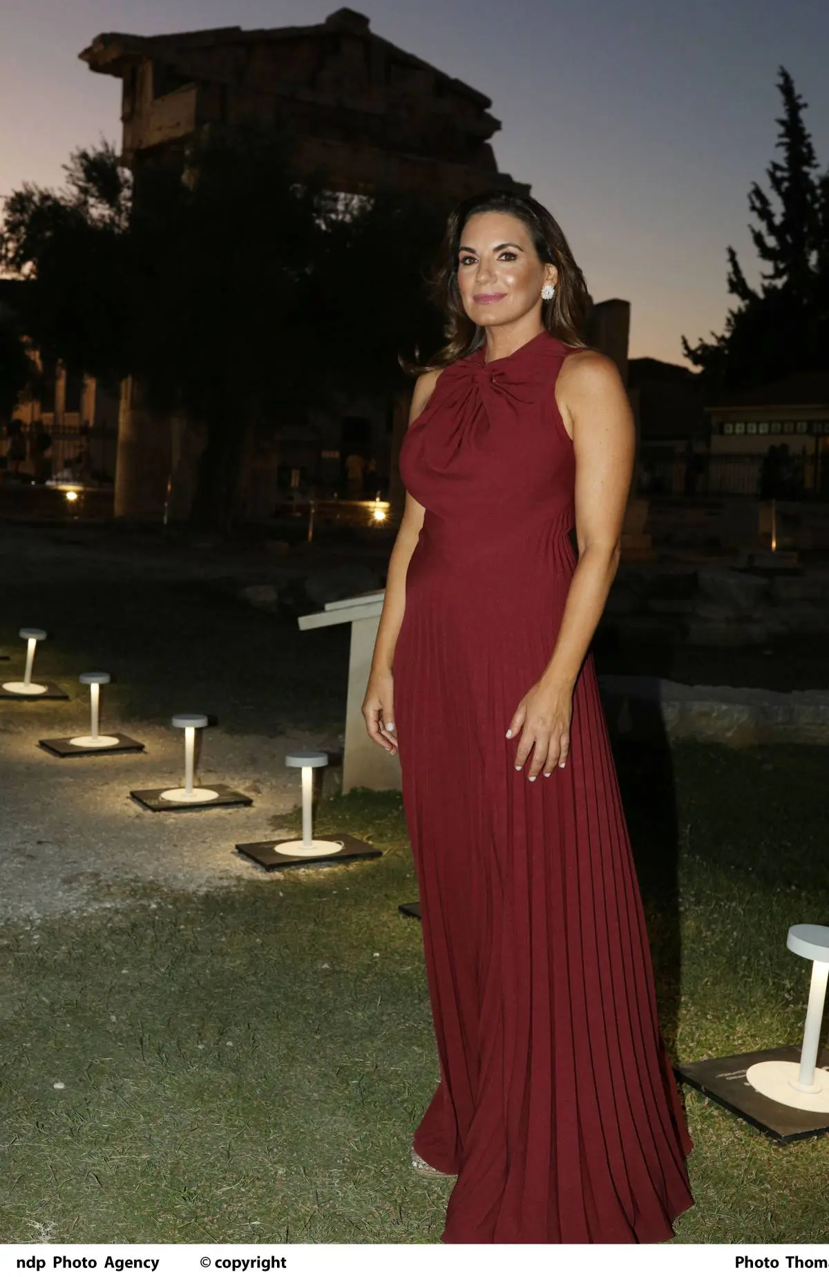 Όλγα Κεφαλογιάννη για την επιστροφή στο πατρικό: «Ευγνωμονώ τη μητέρα μου για την υποστήριξή της» 2 Η Όλγα Κεφαλογιάννη σε έξοδό της