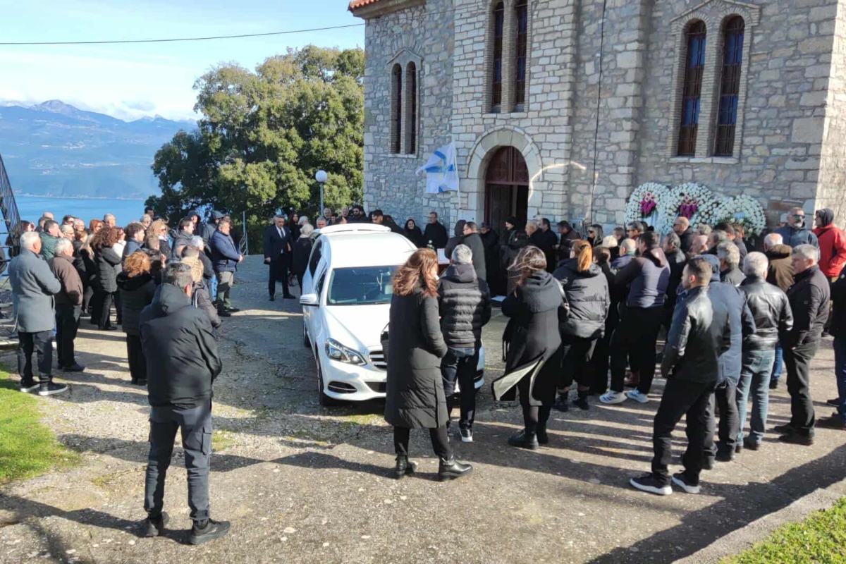 Κηδεία 50χρονου στο Αγρίνιο