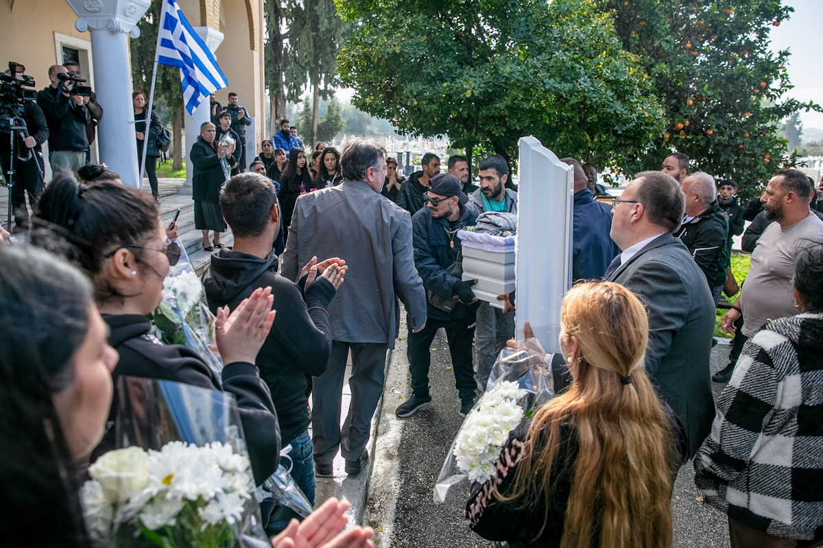 Κηδεία του 30χρονου που ξυλοκοπήθηκε σε νυχτερινό κέντρο στη Πάτρα