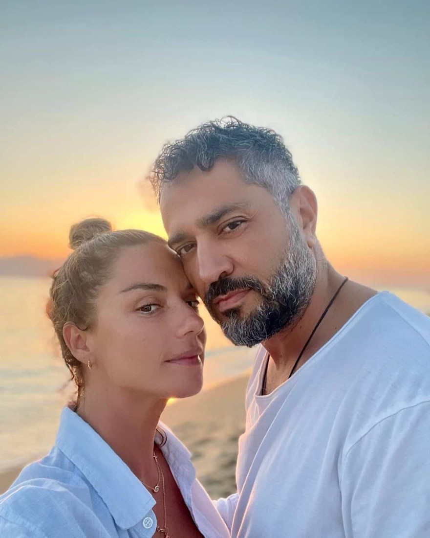 Λασκαράκη: Στη Θεσσαλονίκη με τον Σουλτάτο για τις ημέρες των γιορτών – Οι φωτογραφίες στον Λευκό Πύργο 2 Λασκαράκη - Σουλτάτος