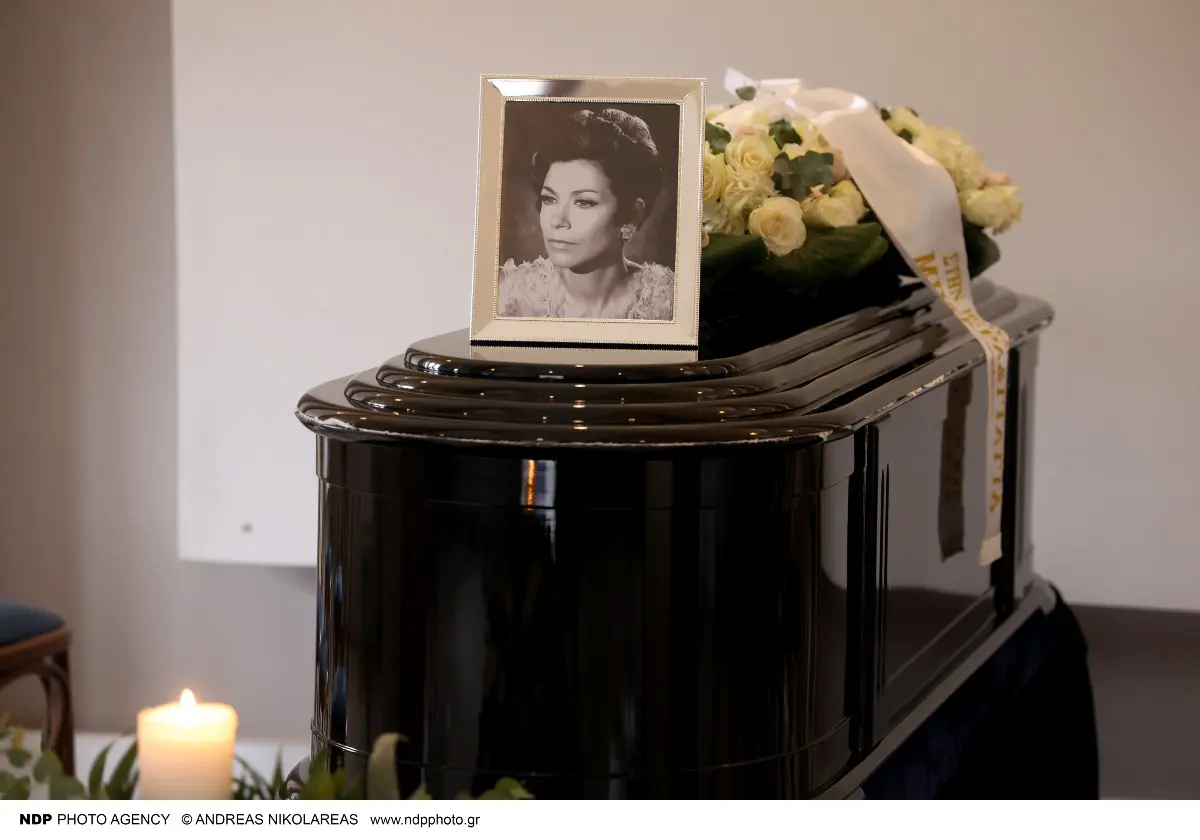 Κηδεία Μέλπως Ζαρόκωστα