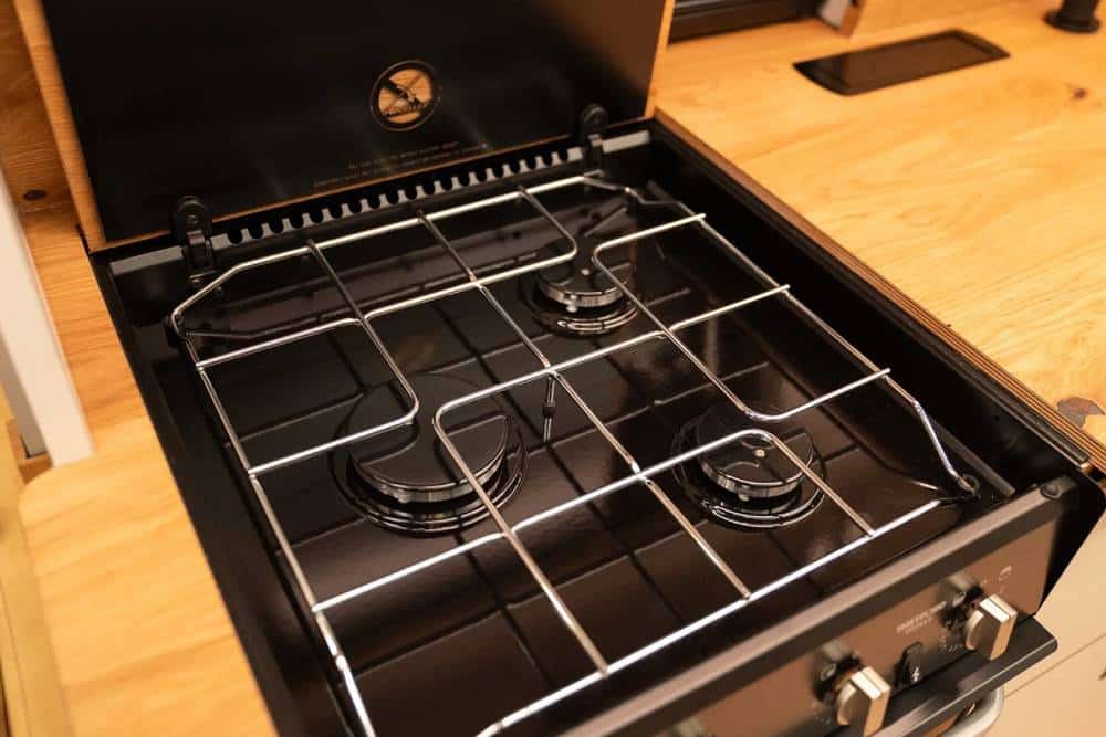 Το πιο ανθεκτικό Mercedes Sprinter μετατρέπεται σε σπίτι 18 mercedes sprinter 4x4 la onda (5)