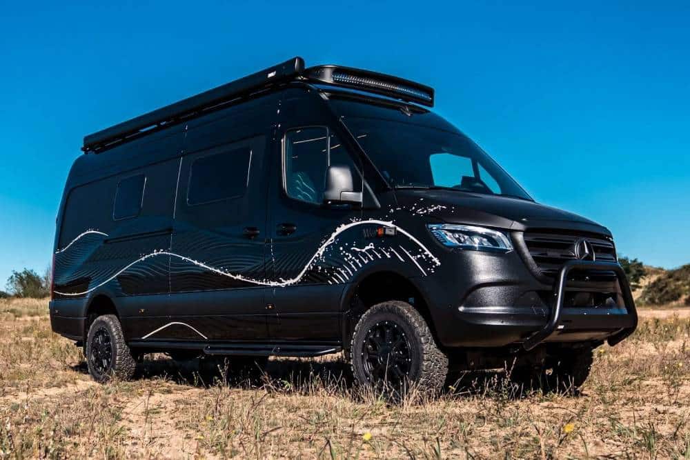 Το πιο ανθεκτικό Mercedes Sprinter μετατρέπεται σε σπίτι 12 mercedes sprinter 4x4 la onda (9)