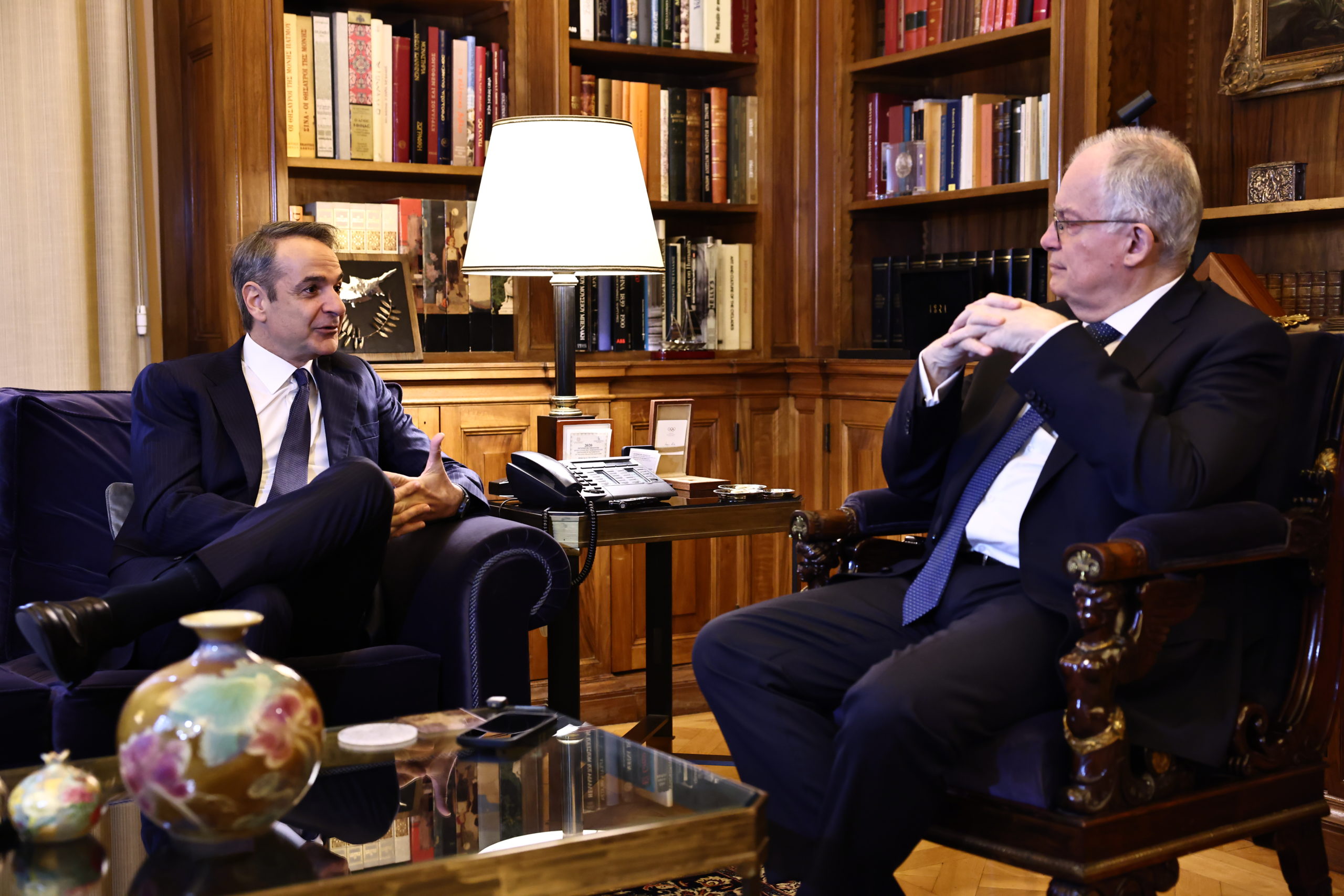 Μητσοτάκης προς Τασούλα: Ας επικρατήσει η λογική και ο διάλογος για να αποτρέψουμε τα χειρότερα στις σχέσεις ΕΕ – ΗΠΑ