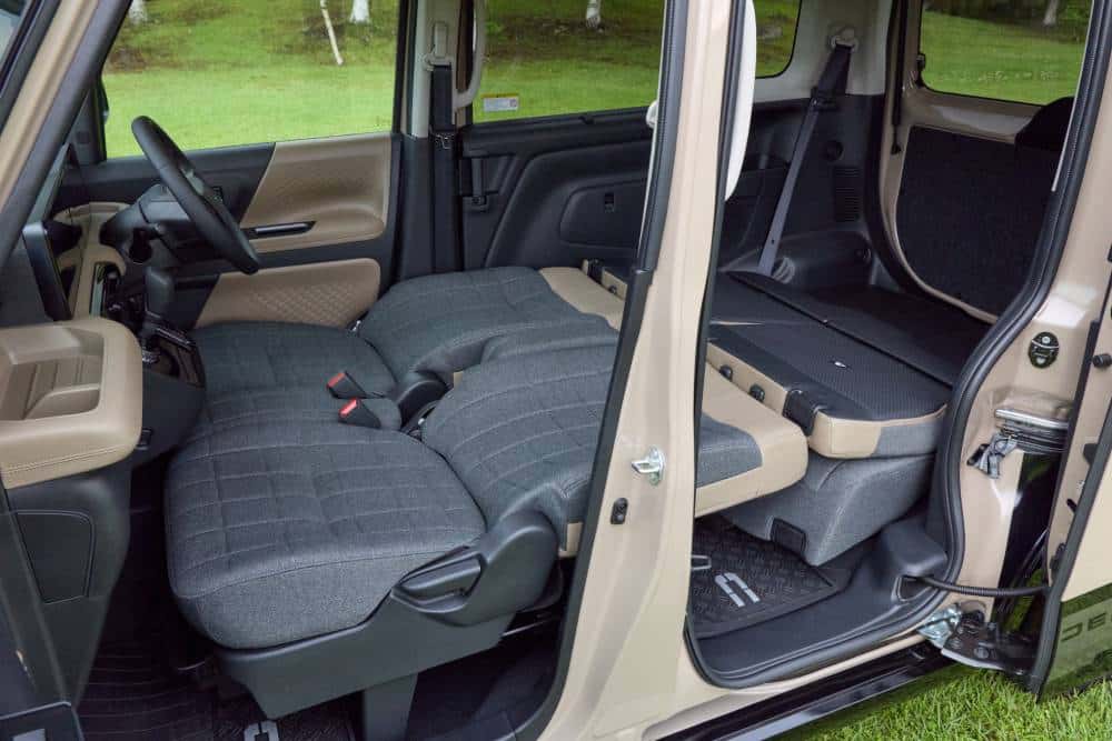 mitsubishi_delica-mini922