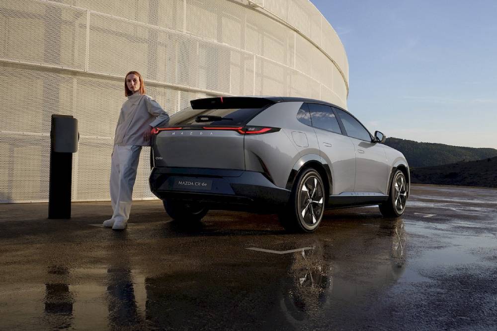 new mazda cx-6e (15)