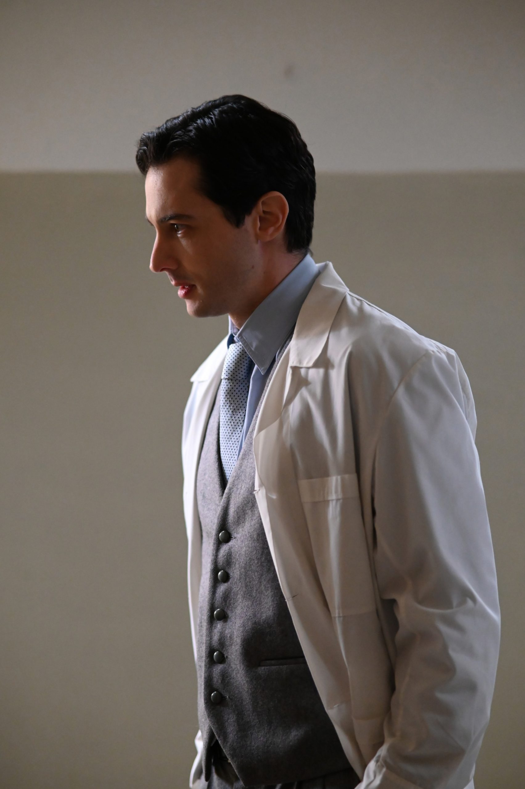 Άγιος έρωτας: Δύο νέοι χαρακτήρες γεμάτοι μυστικά εισβάλλουν απόψε στη σειρά