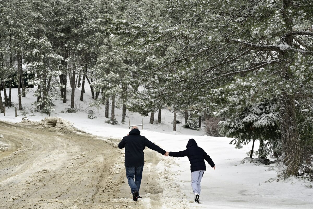 Καιρός: Έρχεται η ψυχρή καταιγίδα με θερμοκρασίες έως -10 βαθμούς – Χιόνια μέχρι τις ακτές της Πελοποννήσου και σε νησιά