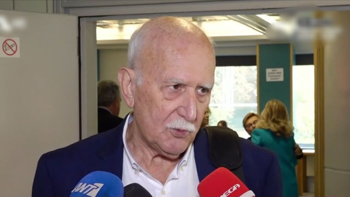 Παπαδάκης: «Νοσταλγώ τη δουλειά, είχα μάθει να εργάζομαι 17-18 ώρες καθημερινά», έλεγε δύο μήνες πριν φύγει από τη ζωή