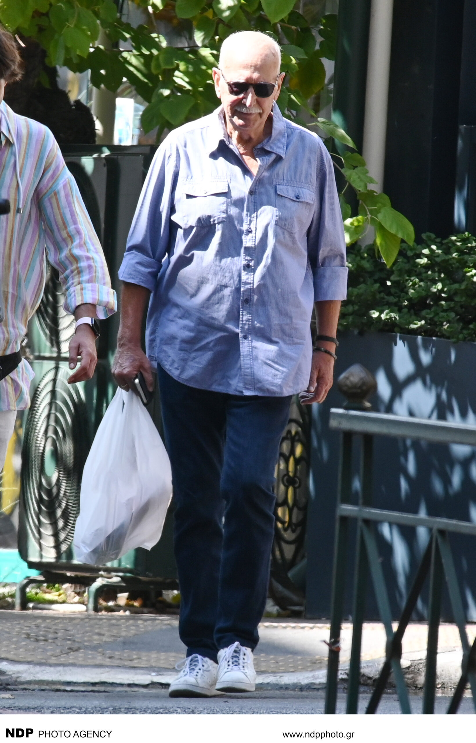 Γιώργος Παπαδάκης: Η πρόσφατη δημόσια εμφάνιση του παρουσιαστή στο Κολωνάκι τον Οκτώβριο του 2025