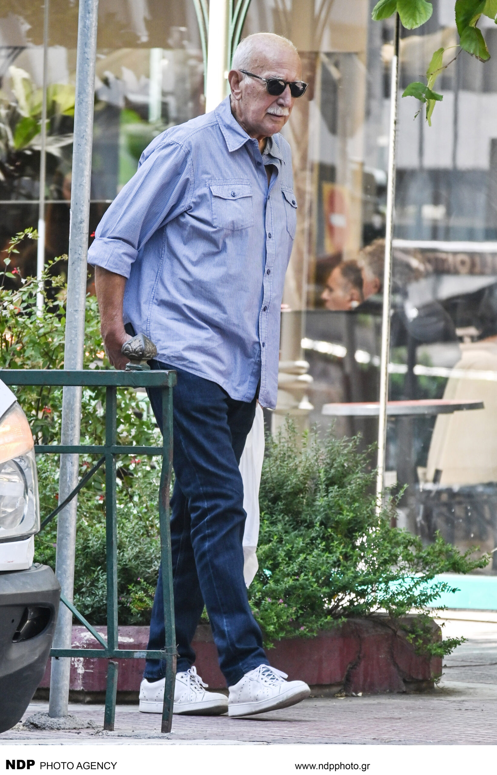 Γιώργος Παπαδάκης: Η πρόσφατη δημόσια εμφάνιση του παρουσιαστή στο Κολωνάκι τον Οκτώβριο του 2025