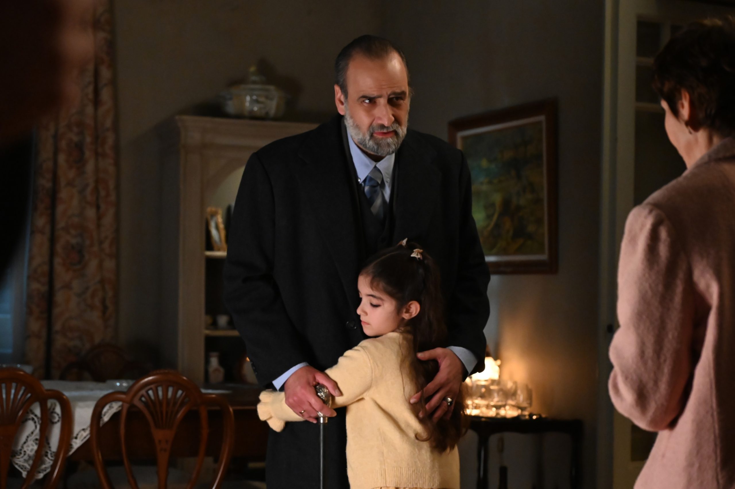 Άγιος έρωτας: Η Χλόη ξανά στην αγκαλιά του πατρός Νικόλαου – Όλες οι εξελίξεις της εβδομάδας