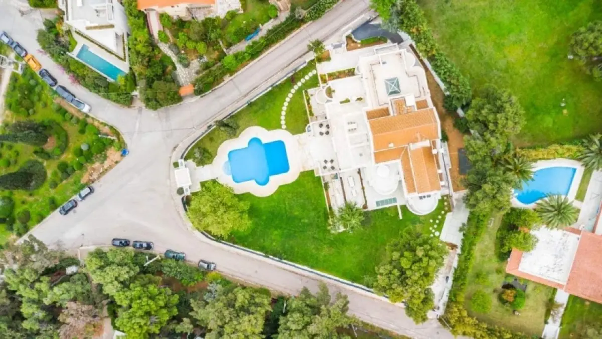 το πατρικό του κασσελάκη