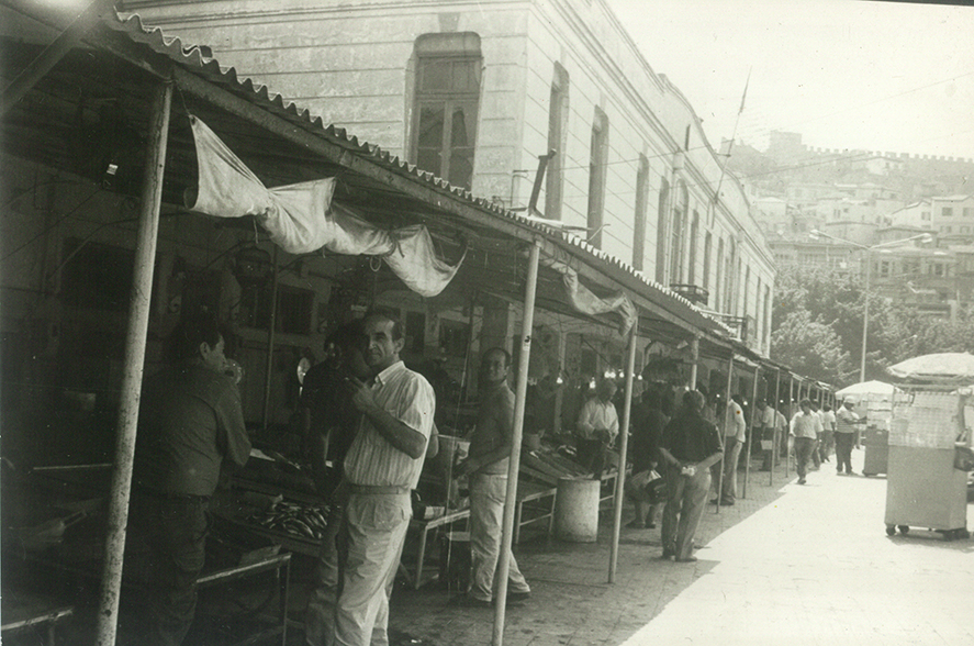 Αναλλοίωτες αναμνήσεις: Η ιστορία των ψαράδων της Καβάλας, τα καΐκια από το Τσεσμέ και η ατραξιόν (φωτό) 16 Αναλλοίωτες αναμνήσεις: Η ιστορία των ψαράδων της Καβάλας, τα καΐκια από το Τσεσμέ και η ατραξιόν (φωτό)