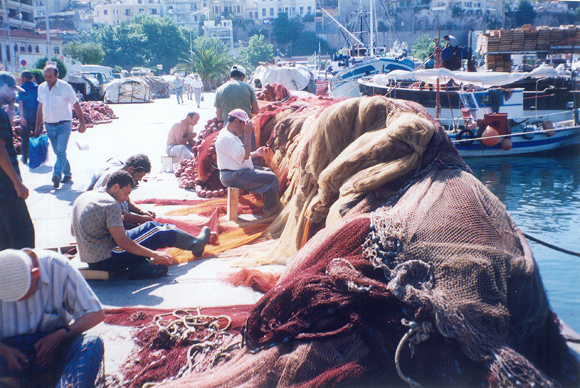 Αναλλοίωτες αναμνήσεις: Η ιστορία των ψαράδων της Καβάλας, τα καΐκια από το Τσεσμέ και η ατραξιόν (φωτό) 12 Αναλλοίωτες αναμνήσεις: Η ιστορία των ψαράδων της Καβάλας, τα καΐκια από το Τσεσμέ και η ατραξιόν (φωτό)