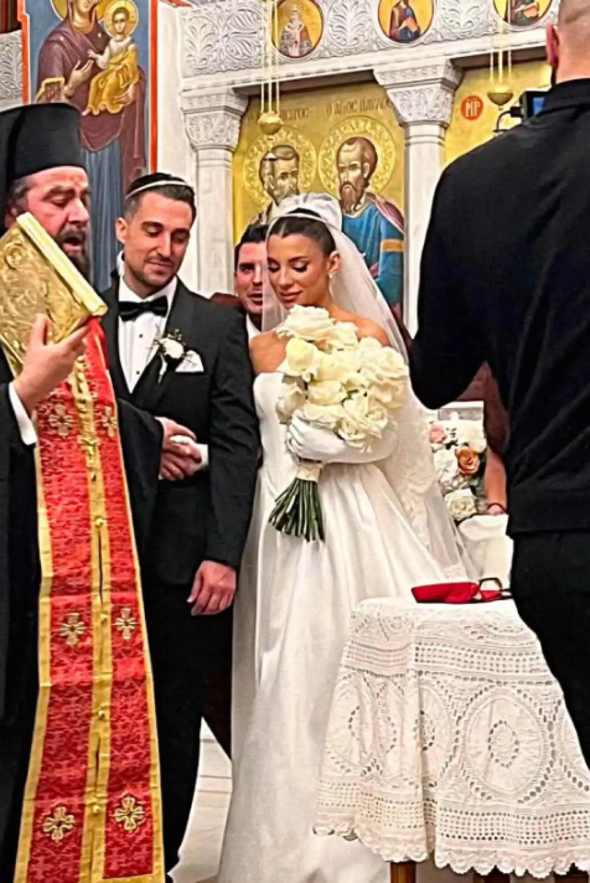 Σάκης Κατσούλης - Μαριαλένα Ρουμελιώτη: Παντρεύτηκαν! Φωτογραφίες και βίντεο από την τελετή