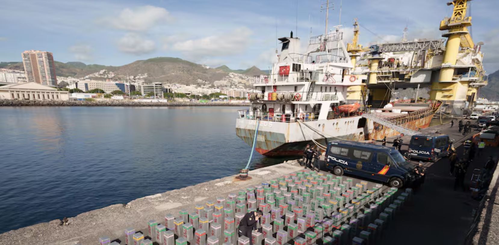 Ισπανία: Εντοπίστηκαν σχεδόν 10 τόνοι κοκαΐνης σε εμπορικό πλοίο στα ανοιχτά