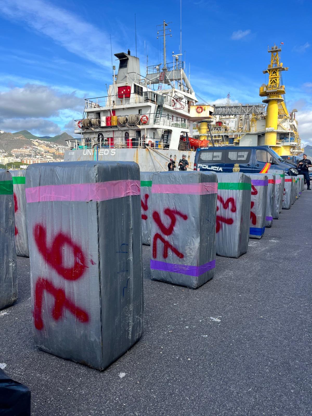 Ισπανία: Εντοπίστηκαν σχεδόν 10 τόνοι κοκαΐνης σε εμπορικό πλοίο στα ανοιχτά