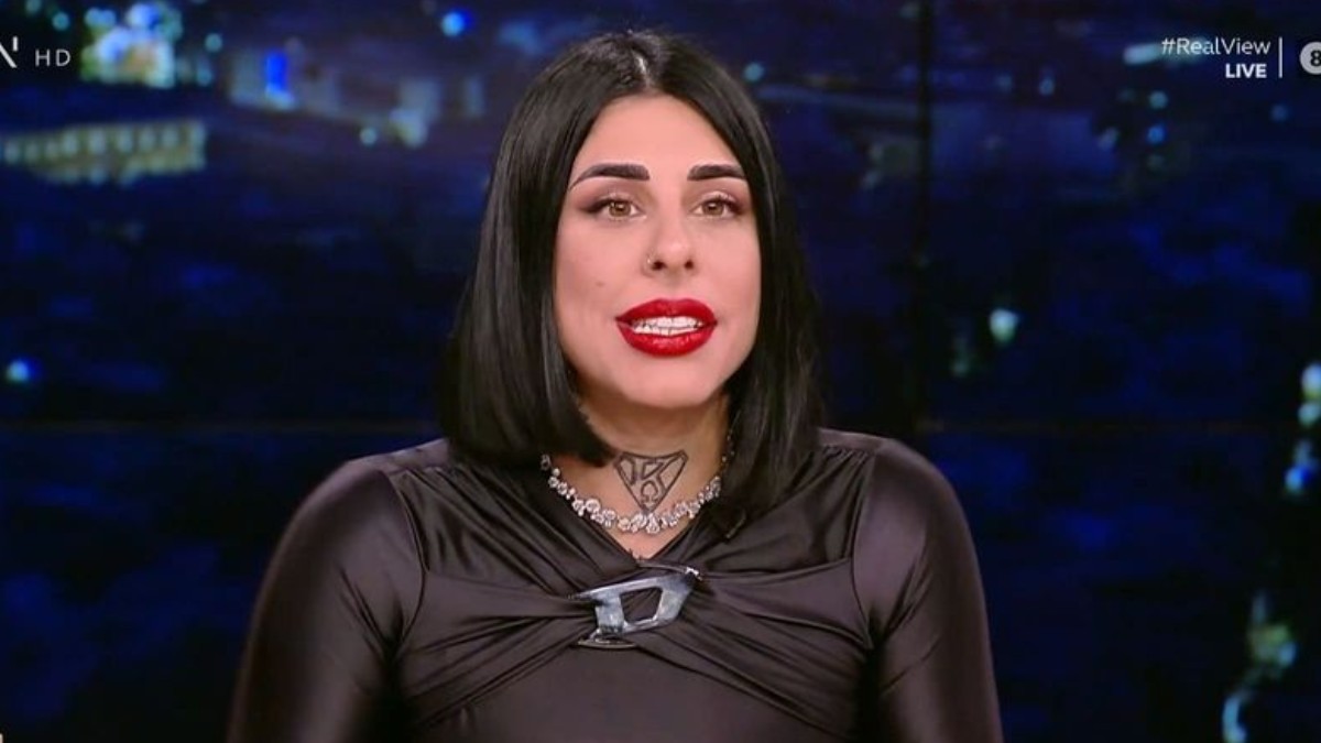 Super Κική: «Οι γονείς μου οφείλουν να μου ζητήσουν συγγνώμη»