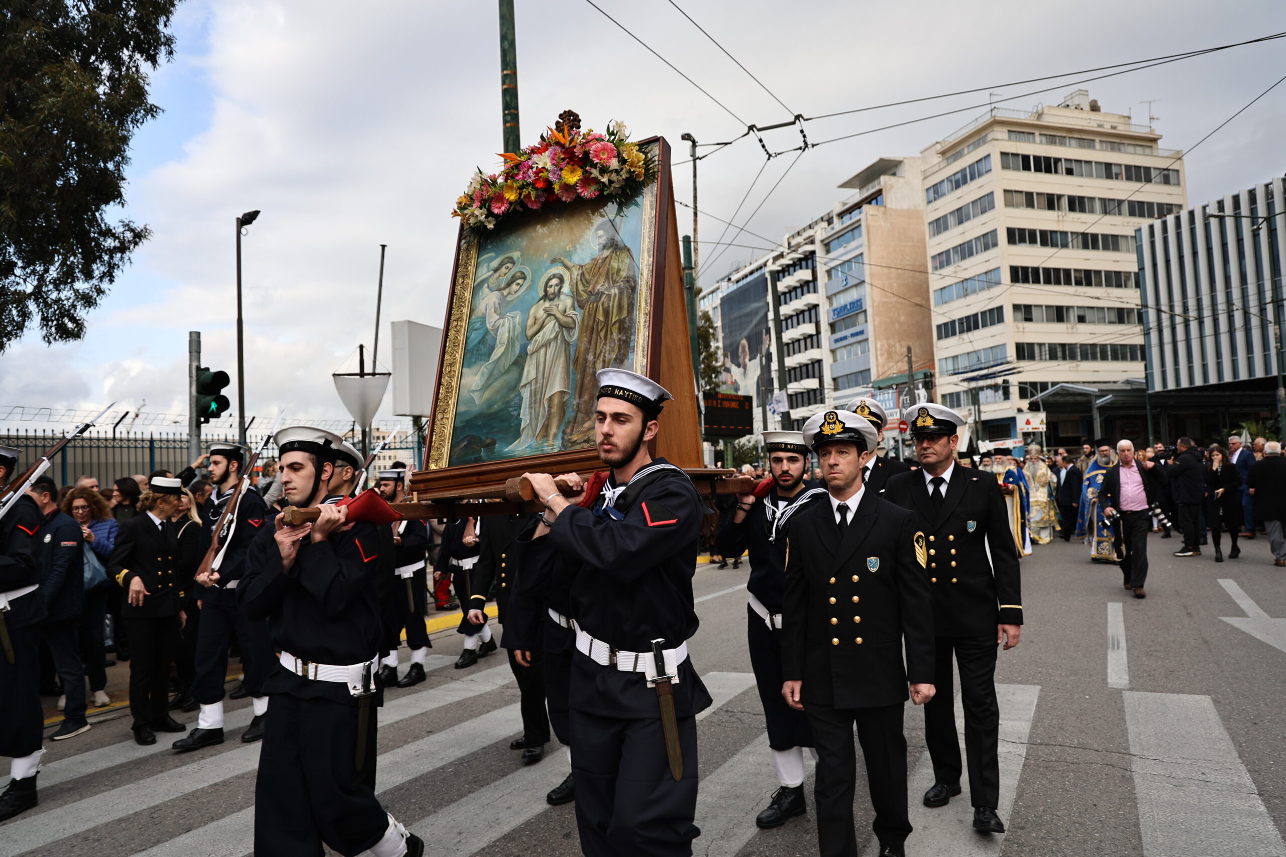 Θεοφάνεια: Εντυπωσιακές τελετές αγιασμού των υδάτων σε Πειραιά και Αθήνα – Δείτε εικόνες 30 Εκκλησία