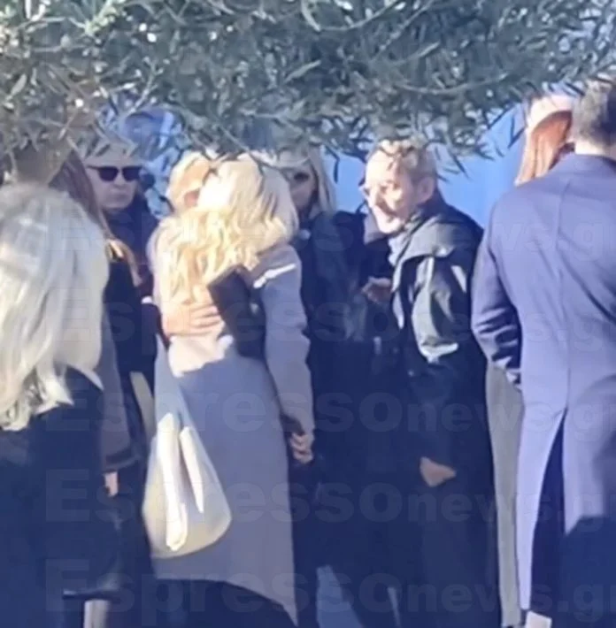 μενεγάκη τίνα