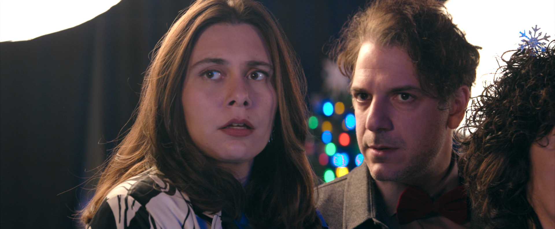 Το παιδί: Ο Υάκινθος επιστρέφει και οι κάτοικοι αγγίζουν τα όρια της τρέλας 4 Το παιδί: Ο Υάκινθος επιστρέφει και οι κάτοικοι αγγίζουν τα όρια της τρέλας