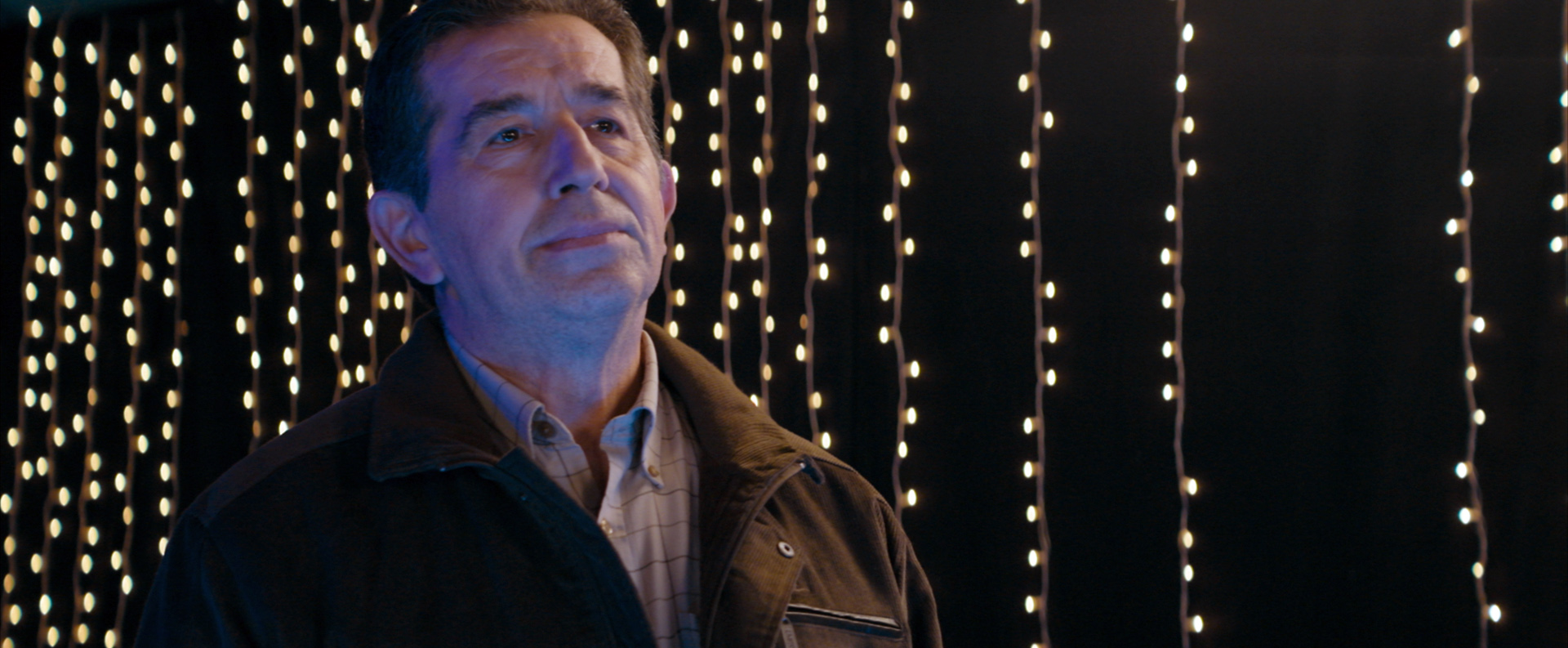 Το παιδί: Ο Υάκινθος επιστρέφει και οι κάτοικοι αγγίζουν τα όρια της τρέλας