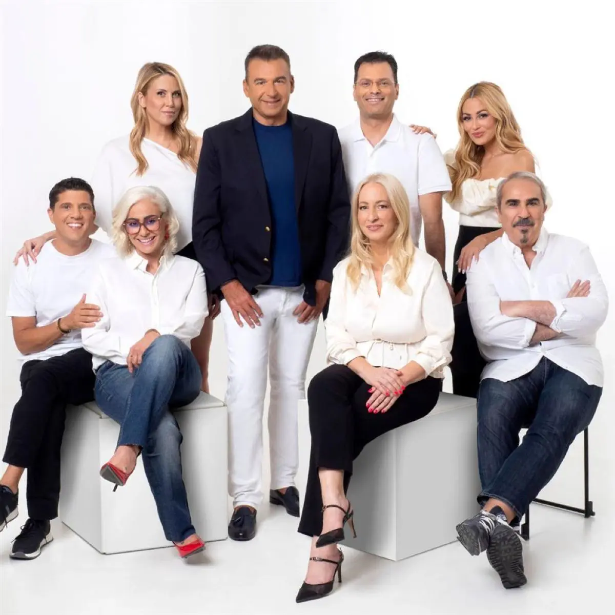 Ο Γιώργος Λιάγκας με την ομάδα του στο Πρωινό